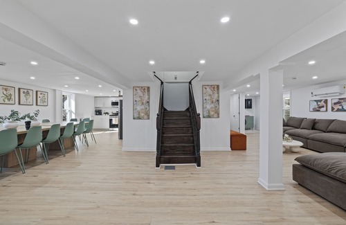 Thompsonville House | Beautiful 10-Bedroom Home for Group Getaways