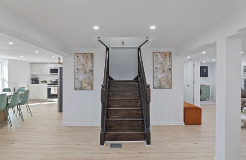 Thompsonville House | Beautiful 10-Bedroom Home for Group Getaways