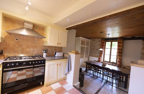 Peyzac-le-Moustier House | Beautiful 19th century manor house with private pool & garden in rural setting
