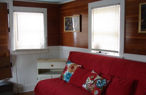 Highland Boat Rental | Beautiful 1949 Gordy Miller Houseboat State lodging registration - FBL-3025-440