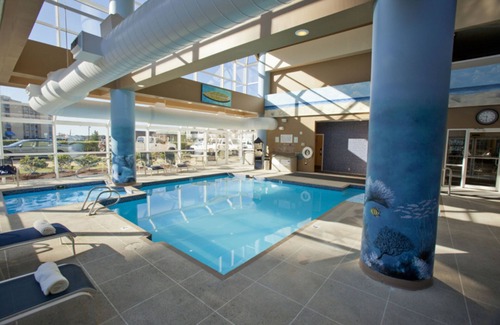 Virginia Beach Condo | Beautiful 1BR 1 BA Suite with Separate Living Area