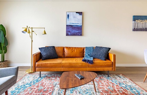 North Bethesda Apartment | Beautiful 1BR Apartment in Rockville
