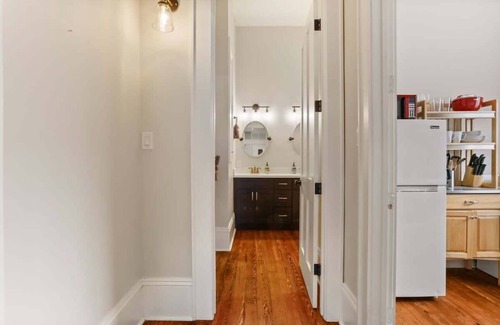 Saint Claude House | Beautiful 1BR | Walk to Food+Music | Bywater