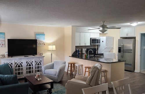North Ocean City Condo | Beautiful 1st floor Beach Condo w/2 BR/King beds/2 full Baths
