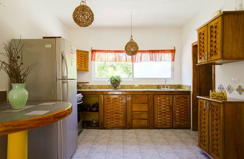 Playa del Secreto House | Beautiful 2 Bdrs Villa with Pool,Private Beach,Wi-Fi, Kayaks, Manager, Chef .