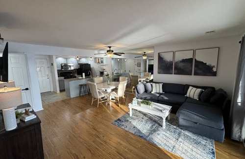 Kimberling City Condo | Beautiful 2 Bdrm - Sleeps 8 Condo w/Gorgeous Lake View! Close to Dogwood Canyon!