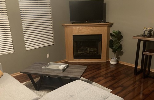 Omaha House | Beautiful 2 bed/2 bath Townhouse in West Omaha