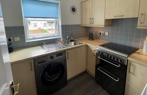 Renfrew Apartment | Beautiful 2-Bed Apartment in Renfrew
