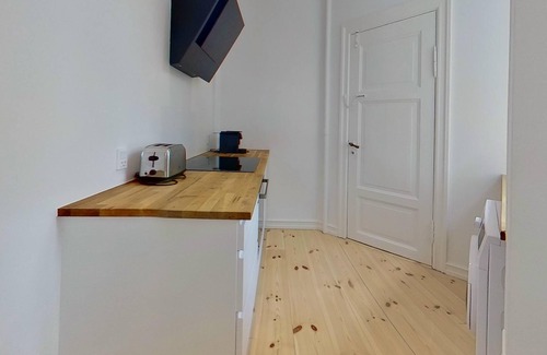 Frederiksberg C Apartment | Beautiful 2-bed in Frederiksberg C - 292