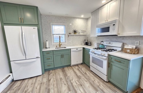 Seaside Heights Apartment | Beautiful 2 Bed Apt w/Parking & Beach Passes - Walk to Beach, Rides, Waterpark