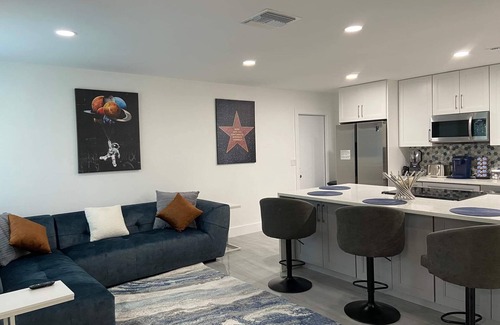 Westgate House | Beautiful 2 Bedroom West Palm Beach Home