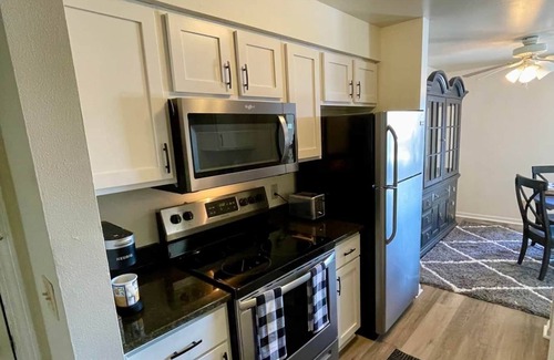 Oshkosh Apartment | Beautiful 2 Bedroom 2 Bath Residence On The River