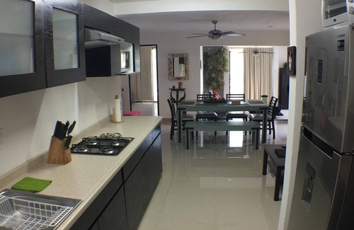 Downtown Cancun Apartment | Beautiful 2 Bedroom Flat. Conveniently Located!
