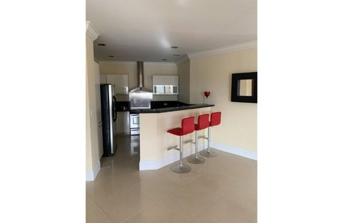 Bahamia West House | Beautiful 2 bedroom Ocean View R