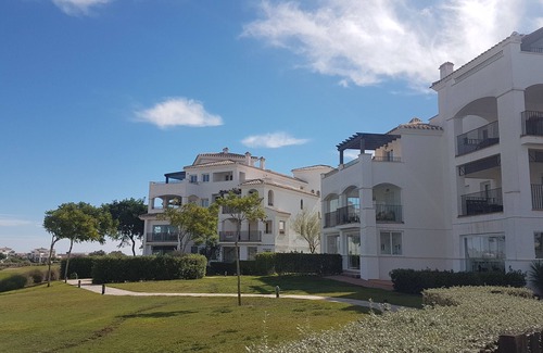 Sucina Apartment | Beautiful 2 Bedroom Property With Tourist Licence