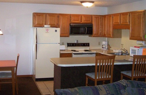 Drums Apartment | Beautiful 2 bedroom unit at resort, sleeps 6
