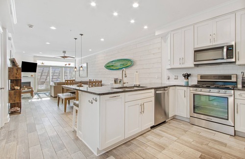 Dewey Beach Condo | Beautiful 2 Bedroom Penthouse at the Residences