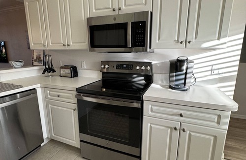 Heritage Palms Condo | Beautiful 2 Bedroom Golf Course Condo