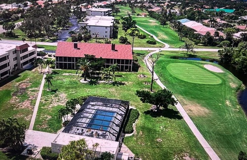 Burnt Store Marina Condo | Beautiful 2 bedroom Condo with Pool, Golf, Fitness, and Restaurant Marina