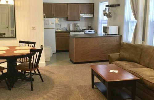 Wilmington Apartment | Beautiful 2 bedroom unit at resort, sleeps 6