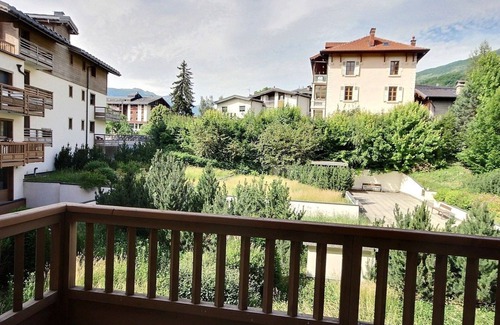 Bourg-Saint-Maurice Apartment | Beautiful 2-room apartment with balcony, parking, and WiFi in Bourg St Maurice