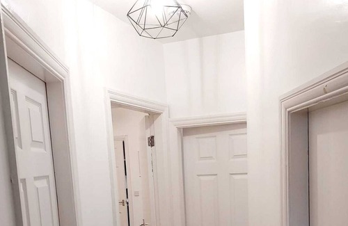 Newcastle-upon-Tyne Apartment | Beautiful 2 Bedroom Home in Tyne and Wear