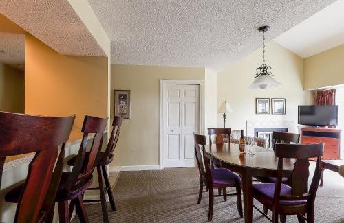 Acme Apartment | Beautiful 2 King BDR with a Loft Golf Course Condo 5569