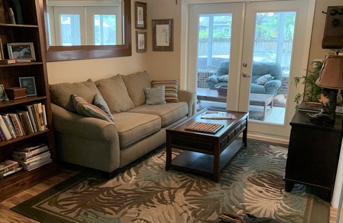 Lincolnville House | Beautiful 2 story house in Summerville. Sleeps 4 and short haired dogs allowed.