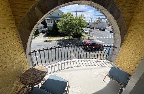 North End Condo | Beautiful 2BD/2BA Condo, steps from Asbury Avenue. Sleeps up to 7!