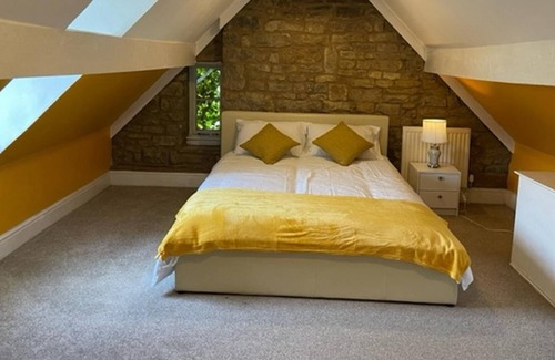Bitton House | Beautiful 2BD Flat Outstanding Views Near Bath