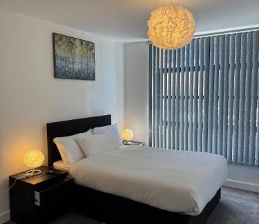 Birmingham City Centre Apartment | Beautiful 2Bedroom Apt near Birmingham City Centre