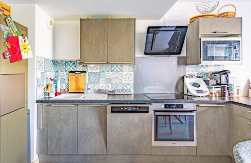 Aiguelongue Apartment | Beautiful 2br w/ AC and terrace near Beaux-Arts in Montpellier - Welkeys