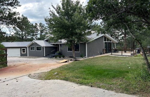 Woodmen Valley House | Beautiful 3.5 Acre Private Mountain House Just South of Air Force Academy