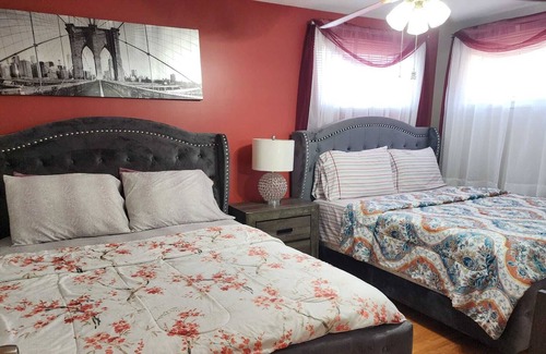Cheektowaga House | Beautiful 3 Bd entire home, central of Cheektowaga.