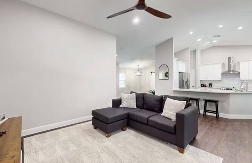 Brooksville House | Beautiful 3-bdrm in WEEKI WACHEE! Close to beaches, hospitals, golf & SPLASH PAD