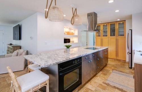 Palma Sola House | Beautiful 3 Bed/2 Bath Home with Pool Minutes from Gulf Beaches