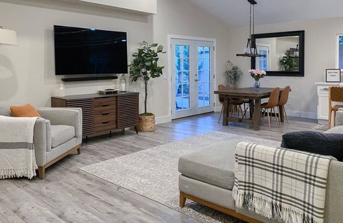 Southwestern Sacramento House | Beautiful 3 bed 2 bed in Elk Grove / Sacramento area