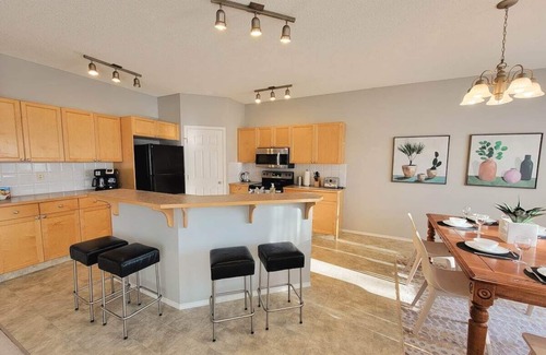 Tuscany House | Beautiful 3-Bed Home Close to Mountains and COP