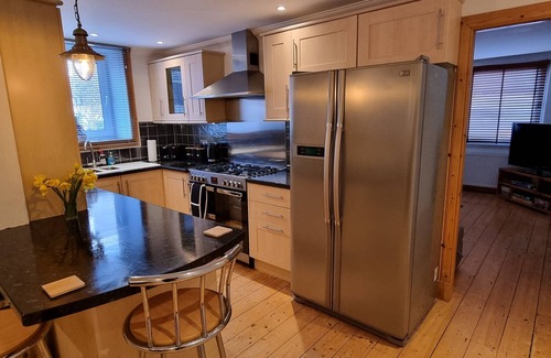 Nairn House | Beautiful 3 bed house, short walk from the beach