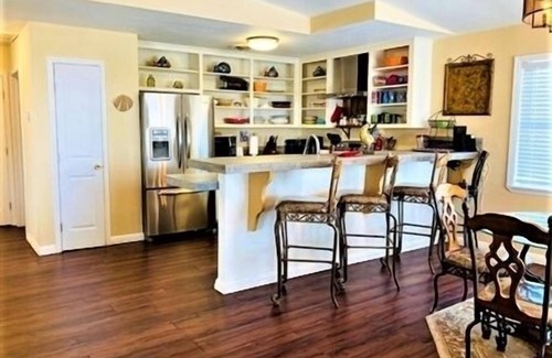 Port Mansfield House | Beautiful 3 Bedroom, 3 Bath. Private Fishing Pier. Newly Renovated.