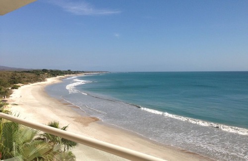 Emiliano Zapata Condo | BEAUTIFUL 3 BEDROOM BEACH FRONT CONDO IN PUNTA MITA!