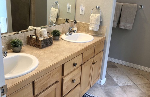 Rigden Farm House | Beautiful 3 bedroom House in Central Fort Collins
