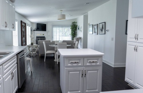 Ocala Cottage | Beautiful 3 Bedroom Cottage on Luxury 100 Acre Equestrian Resort