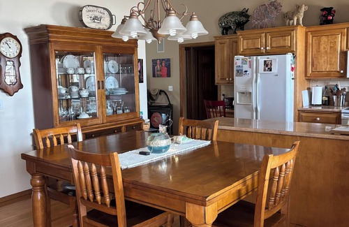 Green Bay House | Beautiful 3-bedroom+house in the home of the Green Bay Packers.