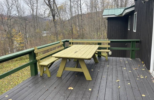 Plymouth House | Beautiful 3-bedroom house with WiFi close to hiking, lakes, Killington and Okemo