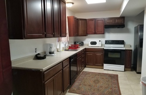 Mosby House | Beautiful 3 Bedroom House Close To Richmond Raceway