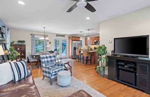 Smyrna House | Beautiful 3 bedroom ranch home in awesome Smyrna with WiFi. Enjoy your stay.