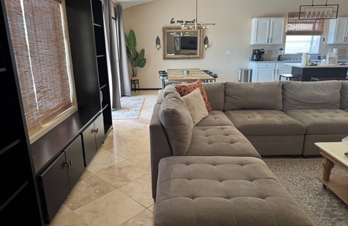 Fort Mohave House | Beautiful 3-bedroom pool home with 6 beds and golf course view. Minutes to river