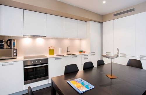 Poblenou House | Beautiful 3 Bedrooms Flat Front of the Beach