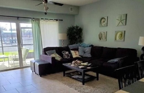 Boulevard Village and Tennis Condo | Beautiful 3 Br. Condo (320493) by Houzlet
